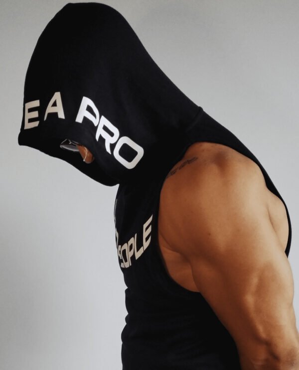 CHALECO DE ENTRENAMIENTO CON GORRO