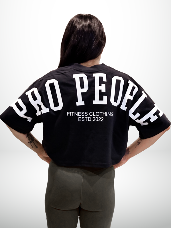 CROP TOP  OVERSIZED PRO PEOPLE